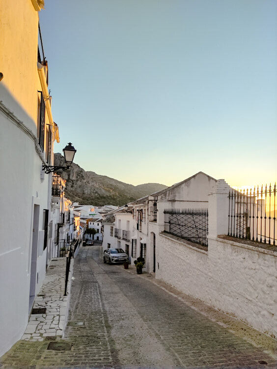 Calle Pozo - Que ver en Zuheros
