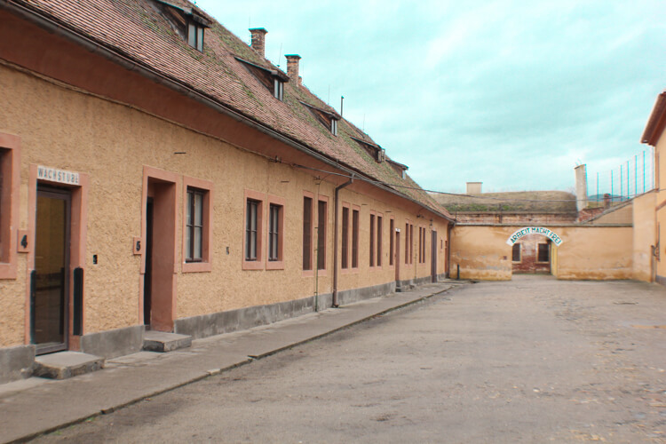 Pequeña Fortaleza de Terezin - Visitar Terezín