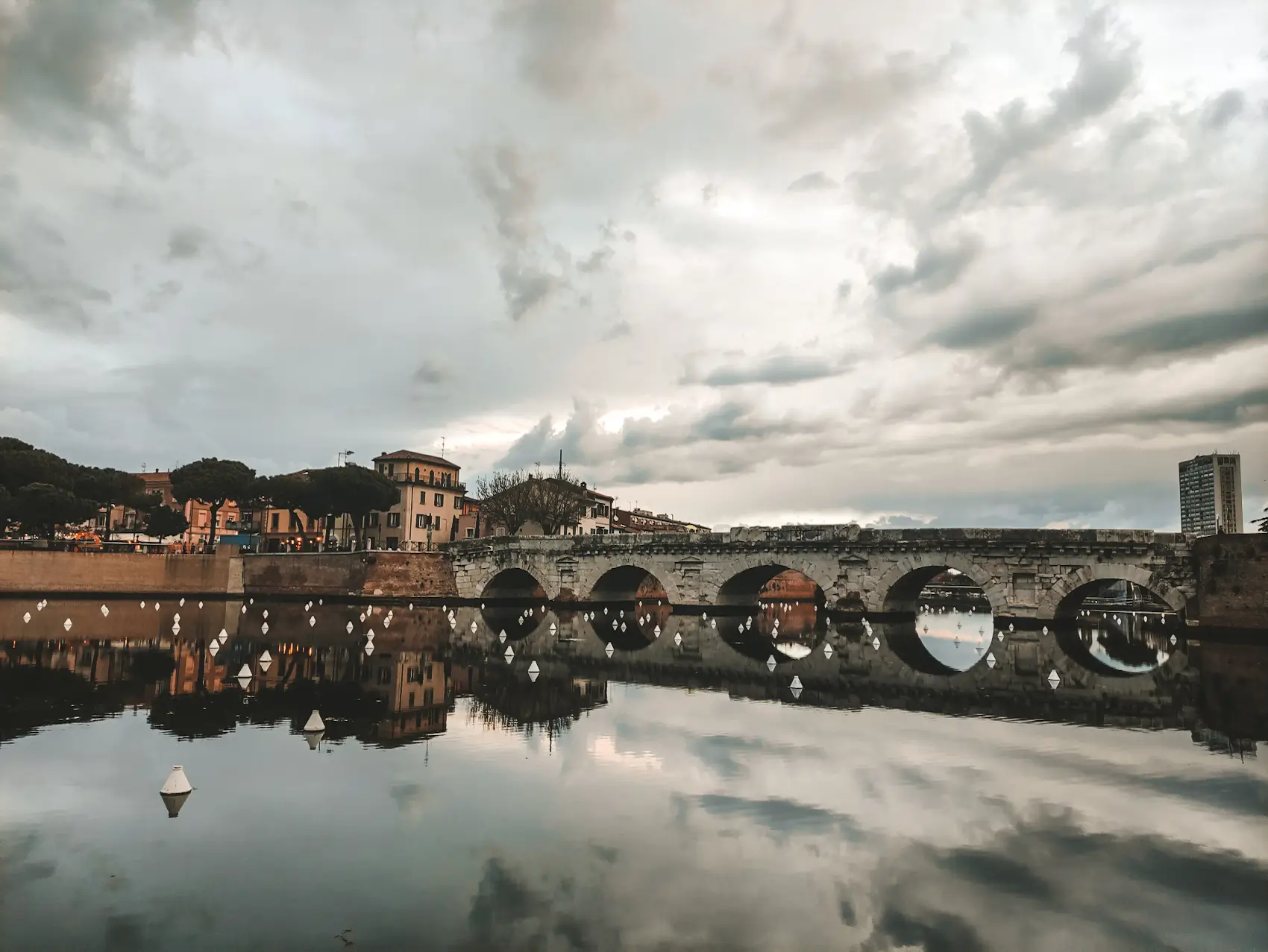 Puente de Tiberio de Rimini - Que ver en Rimini