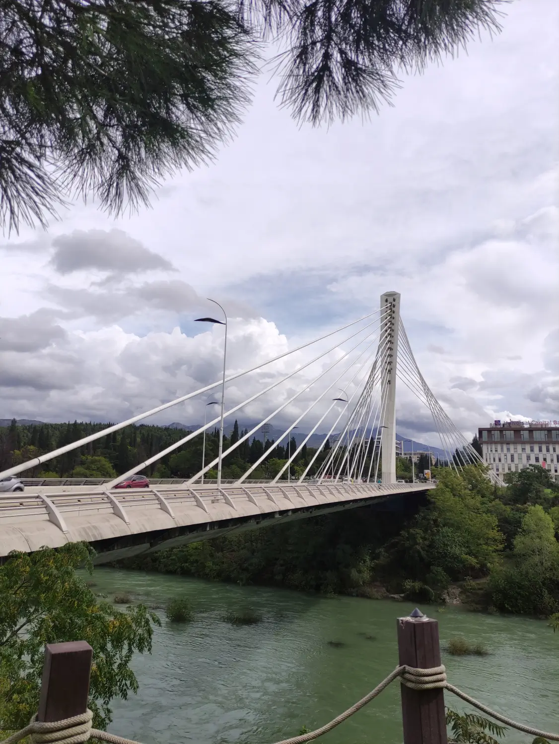 Puente del Milenio - Que ver en Podgorica